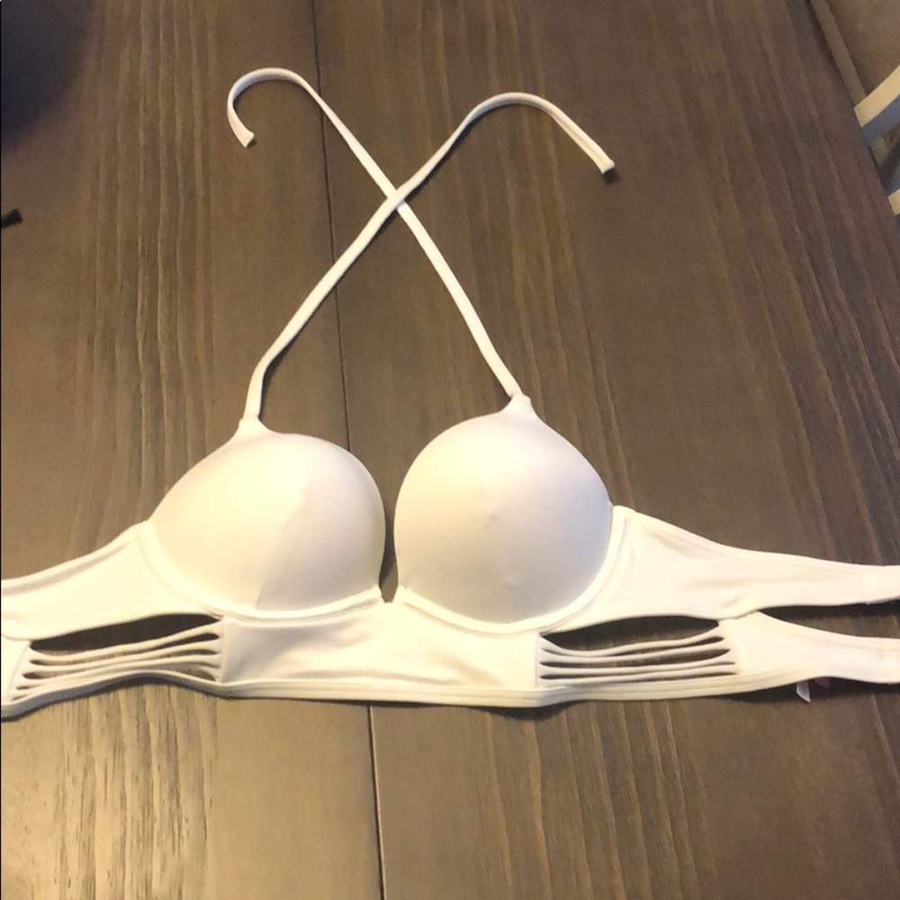 Victoria’s Secret bombshell bathing suit top